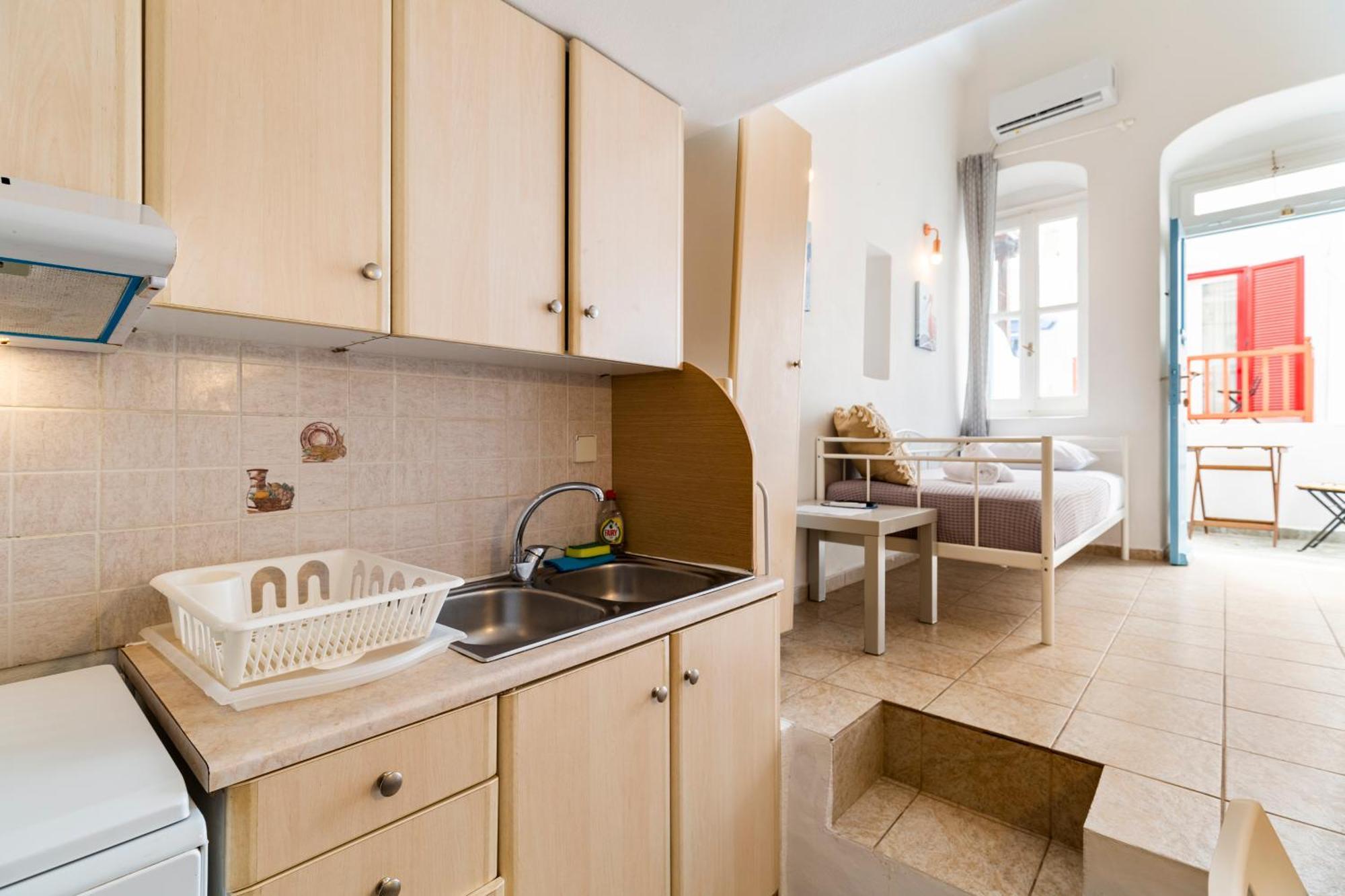 Elenitas Studio In Mykonos Town Экстерьер фото